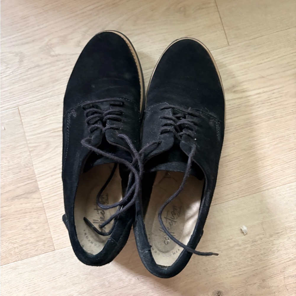 Clarks Womens Black Suede Lace-Up Casual Shoes